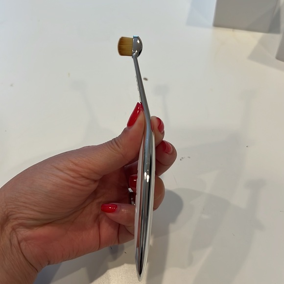 Artis Linear 3 Demi Brush - Picture 6 of 7